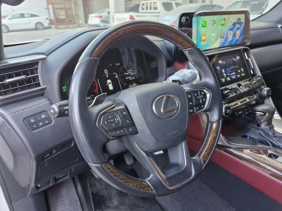 2025 Lexus LX 600 BB Elite 