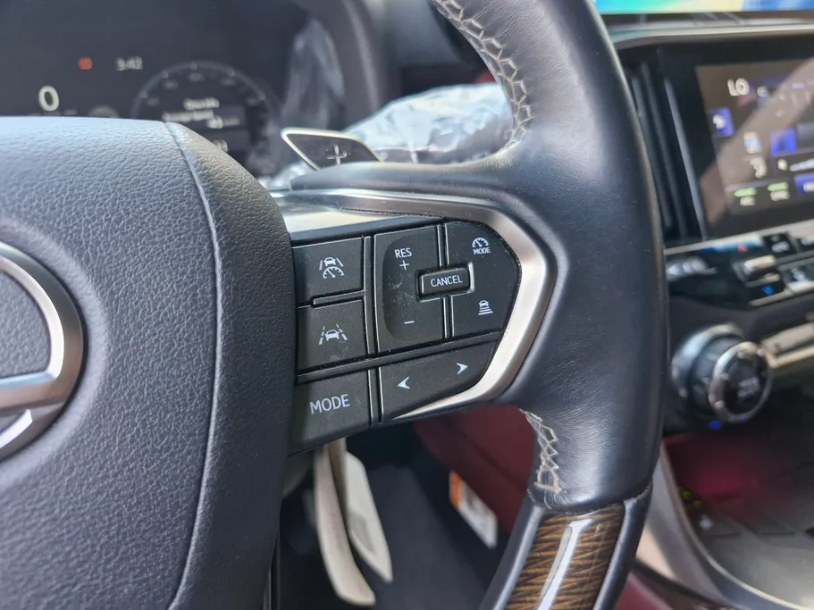 2025 Lexus LX 600 BB Elite 
