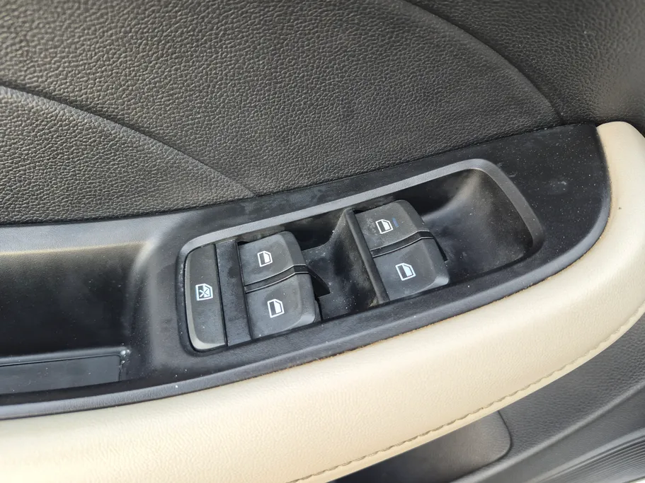2022 MG 5 COM 