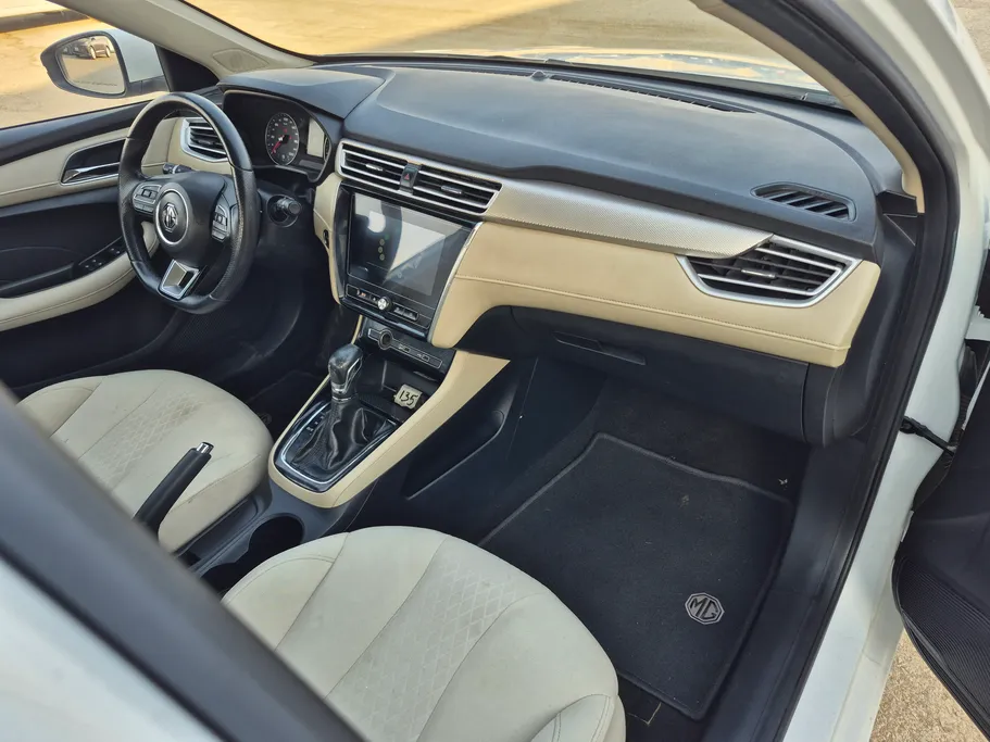 2022 MG 5 COM 