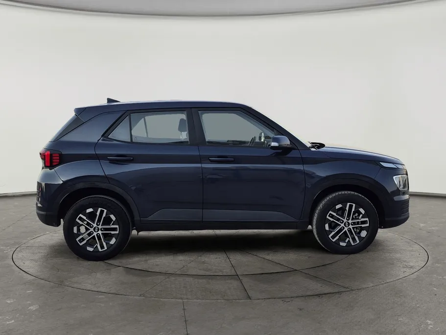 2024 Hyundai Venue Smart 