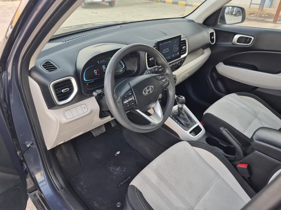 2024 Hyundai Venue Smart 