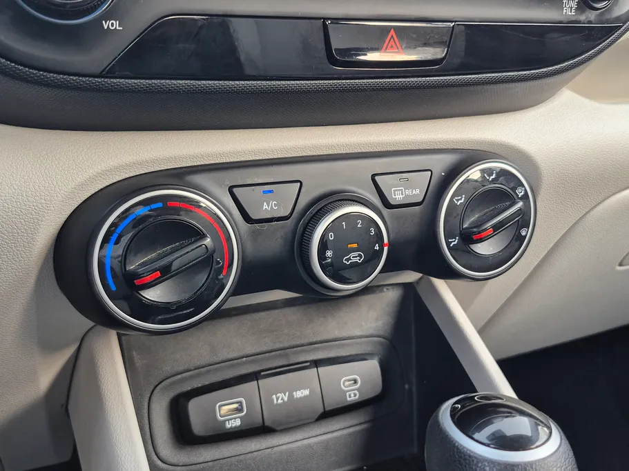 2024 Hyundai Venue Smart 