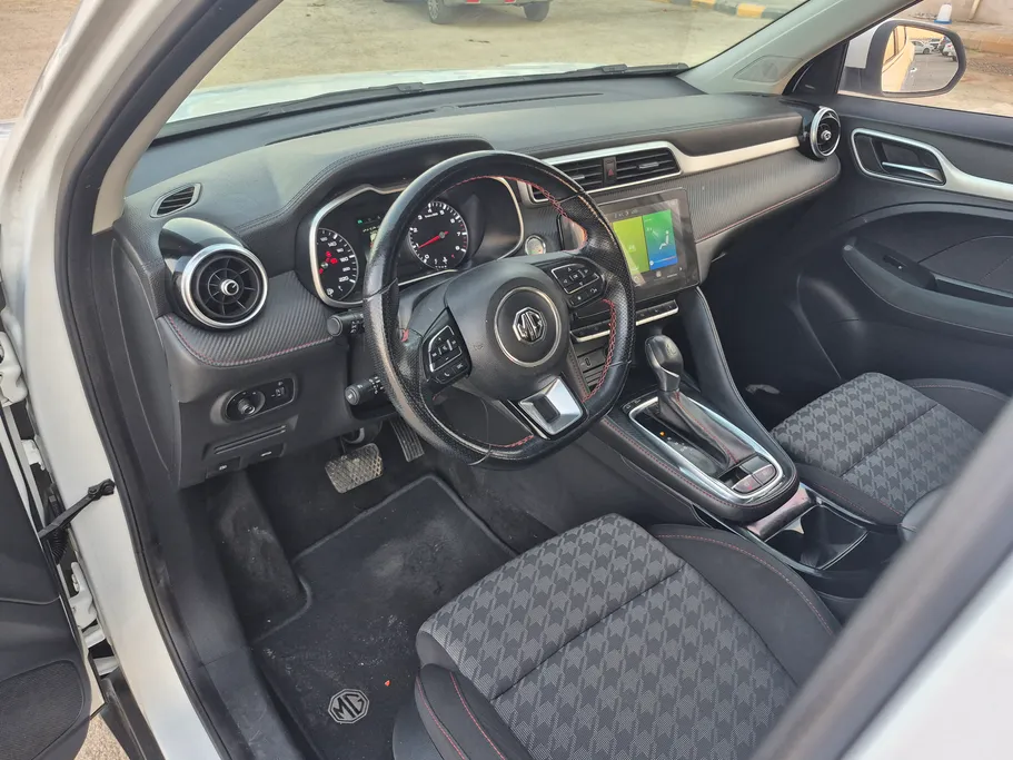ام جي ZS STD 2023 