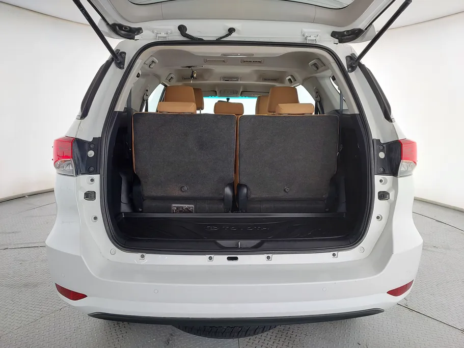 2023 Toyota Fortuner VX 