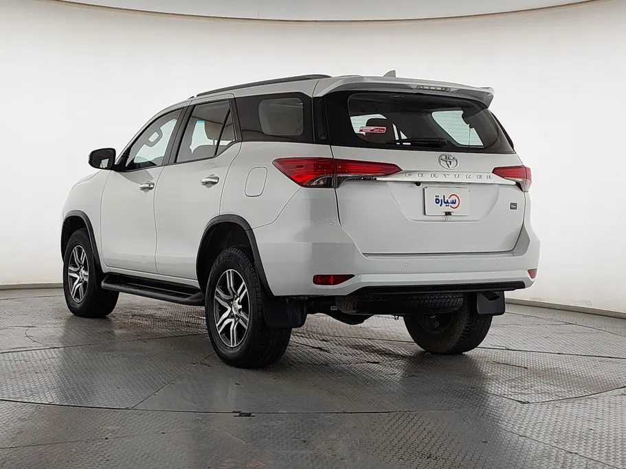 2023 Toyota Fortuner VX 