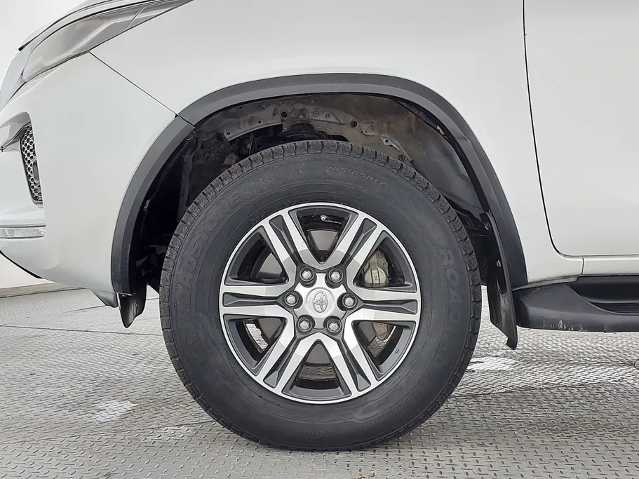 2023 Toyota Fortuner VX 