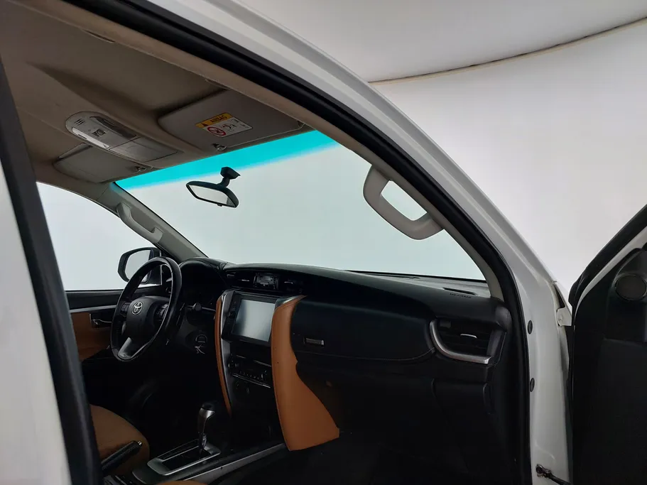 2023 Toyota Fortuner VX 