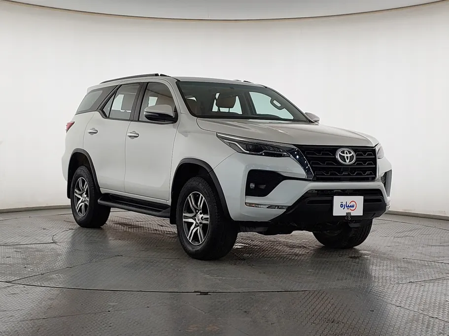 2023 Toyota Fortuner VX 