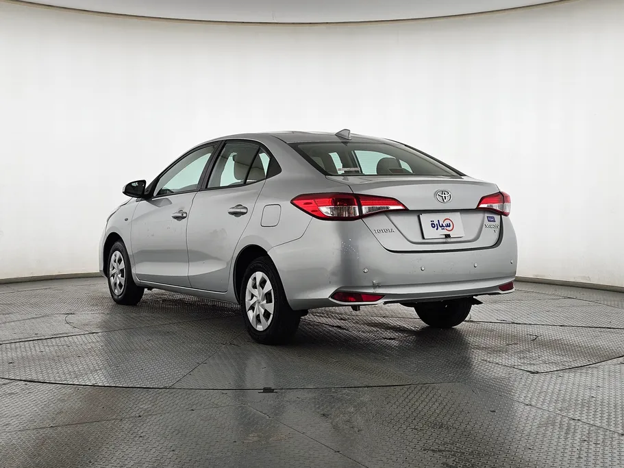 2021 Toyota Yaris  Y 