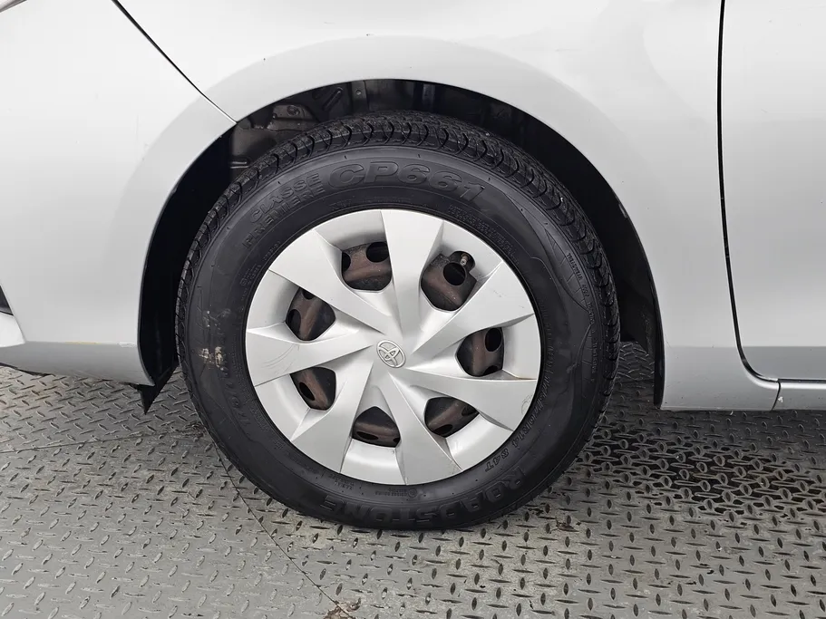 2021 Toyota Yaris  Y 