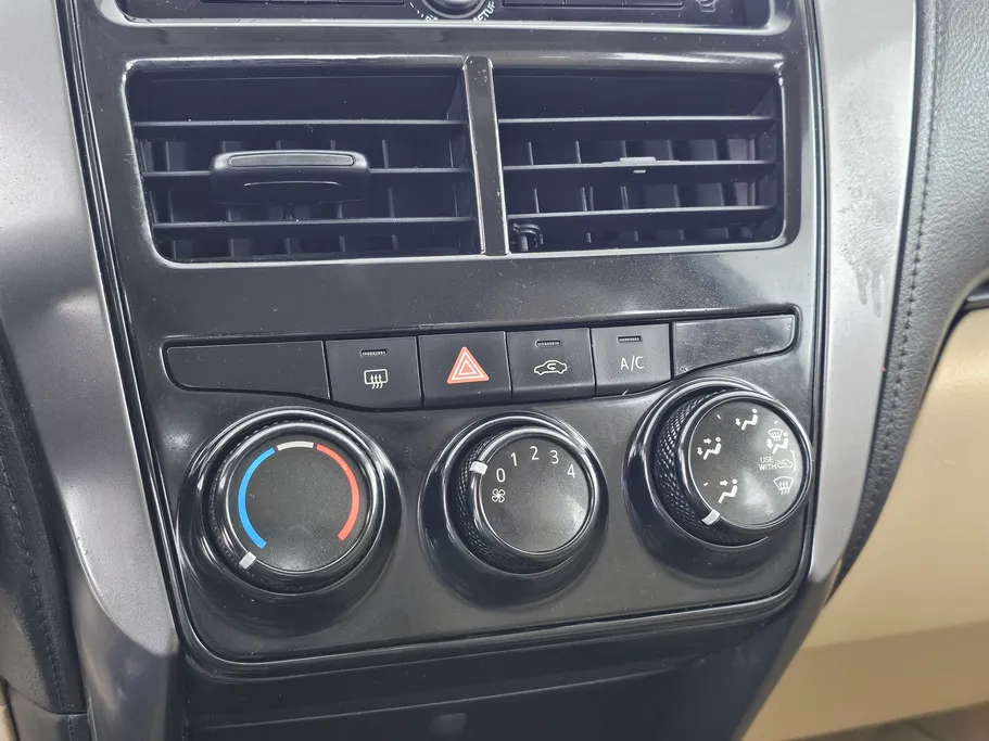 2021 Toyota Yaris  Y 