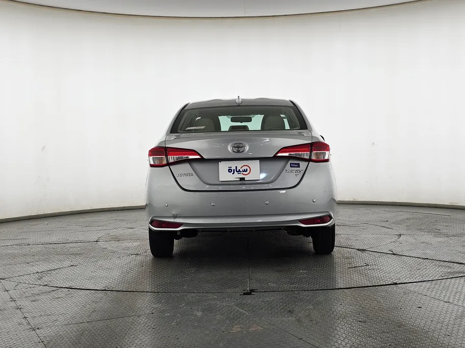 2021 Toyota Yaris  Y 