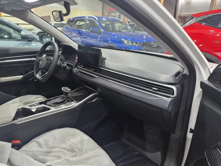 جيلي امجراند GS 2025 