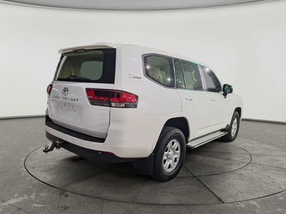 2022 Toyota Land Cruiser GX 
