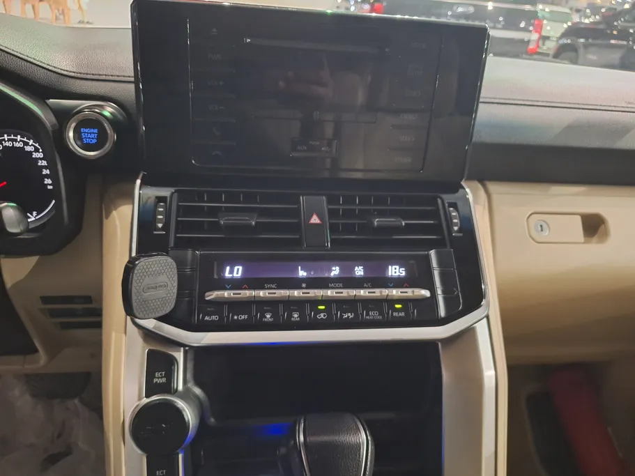 2022 Toyota Land Cruiser GX 