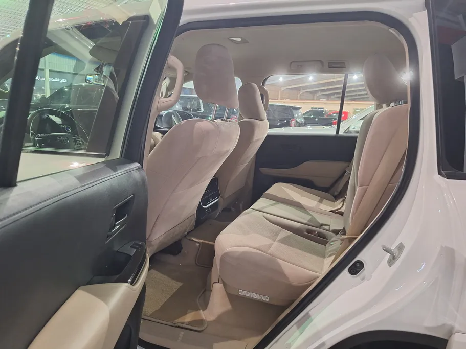 2022 Toyota Land Cruiser GX 