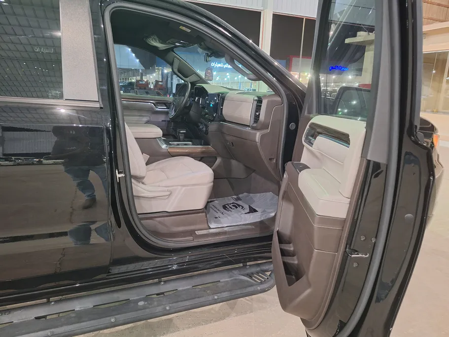 شفروليه سلفرادو Silverado 2024 
