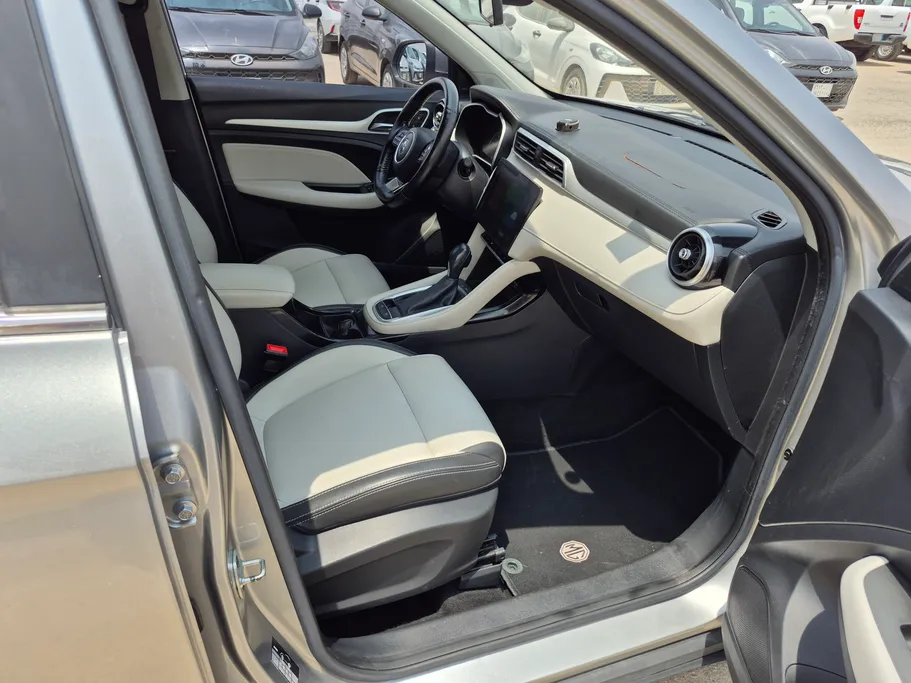 ام جي ZS LUX 2023 