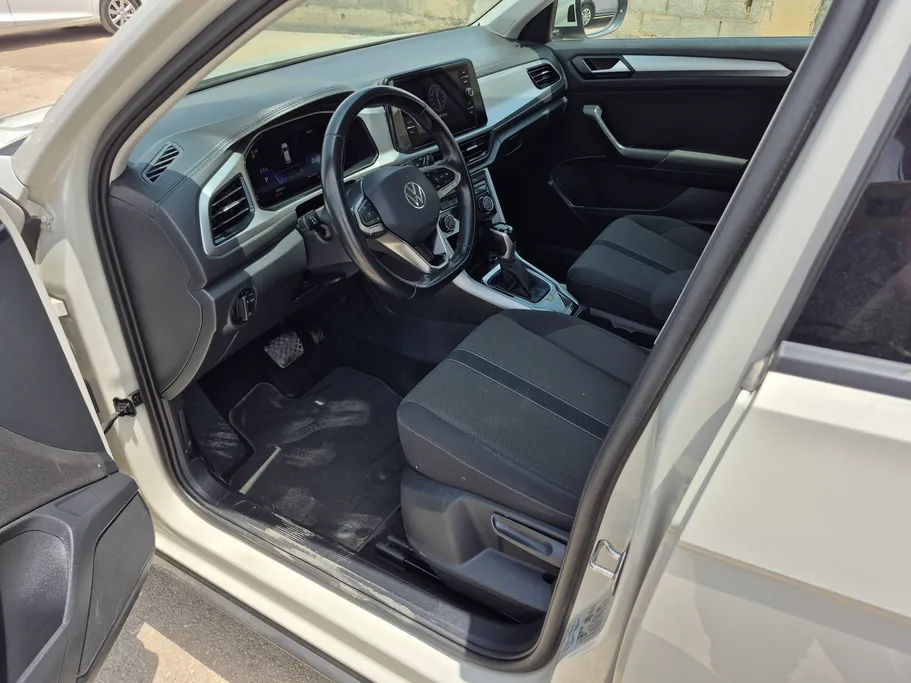 2024 Volkswagen T Roc Life 