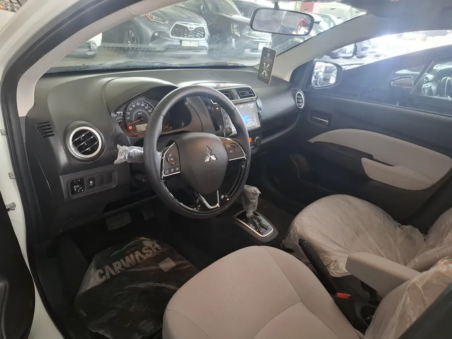 ميتسوبيشي اتراج GLX HL 2024 
