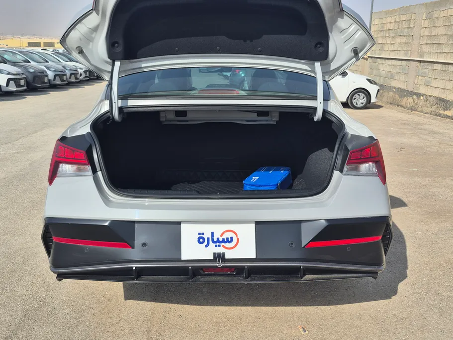 2025 Hyundai Elantra Comfort 