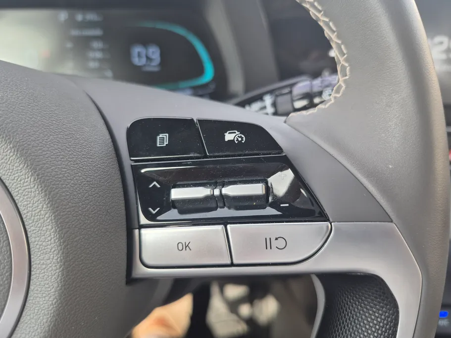 2025 Hyundai Elantra Comfort 