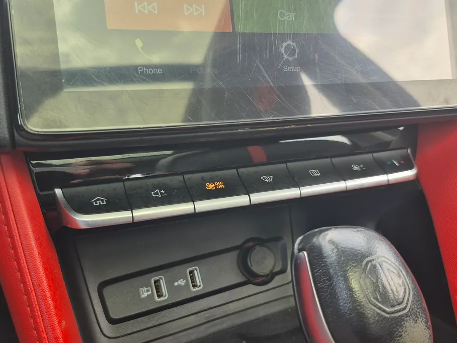 ام جي ZS LUX 2022 