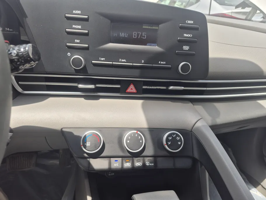 2023 Hyundai Elantra Fleet 