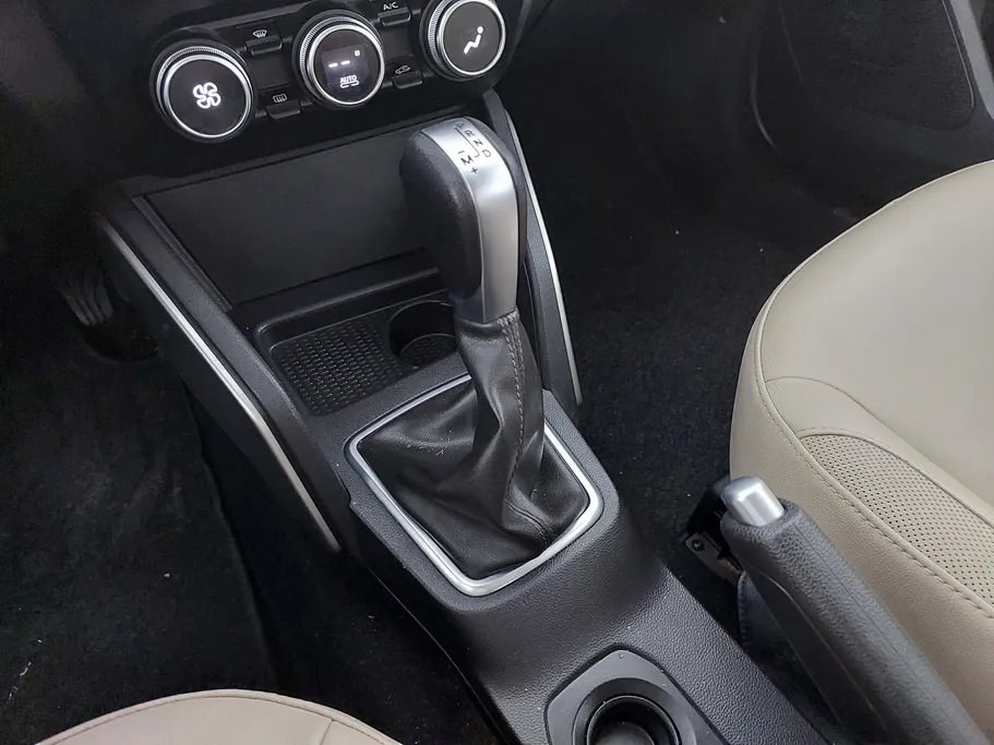 2020 Renault Duster LE 
