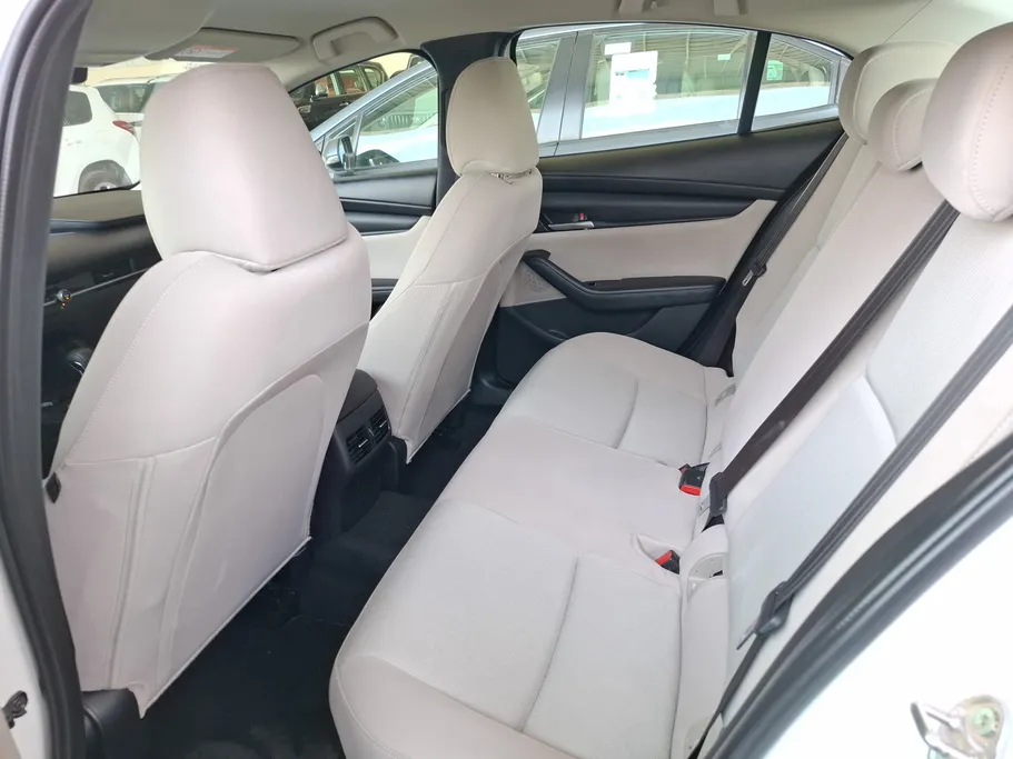 2025 Mazda 3 Basic 