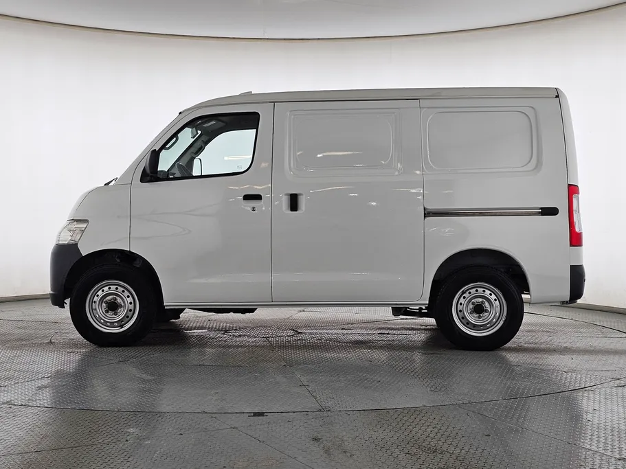 2023 Toyota LiteAce Van 