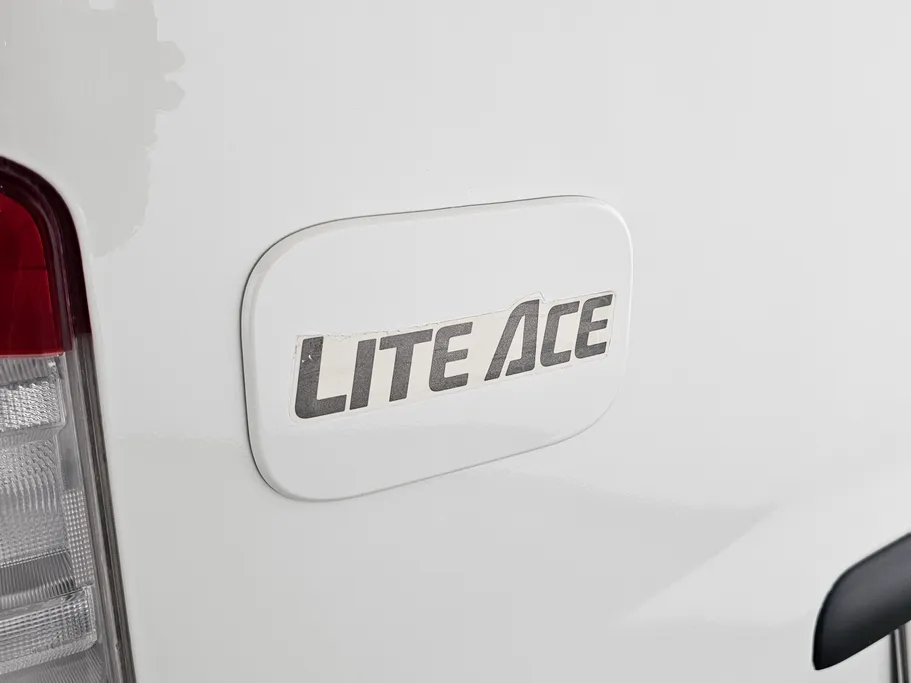 2023 Toyota LiteAce Van 