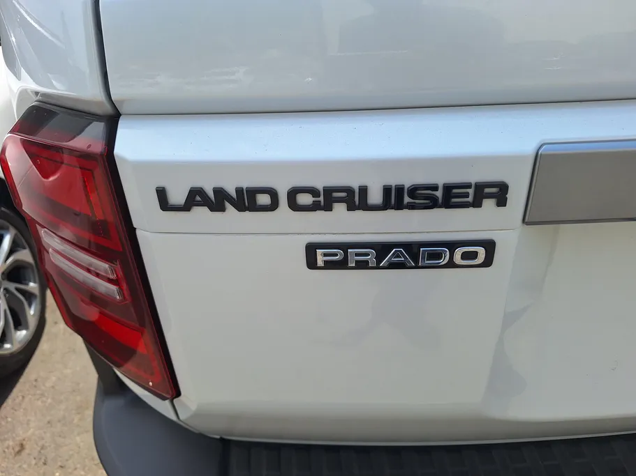 2025 Toyota Prado TXL2 