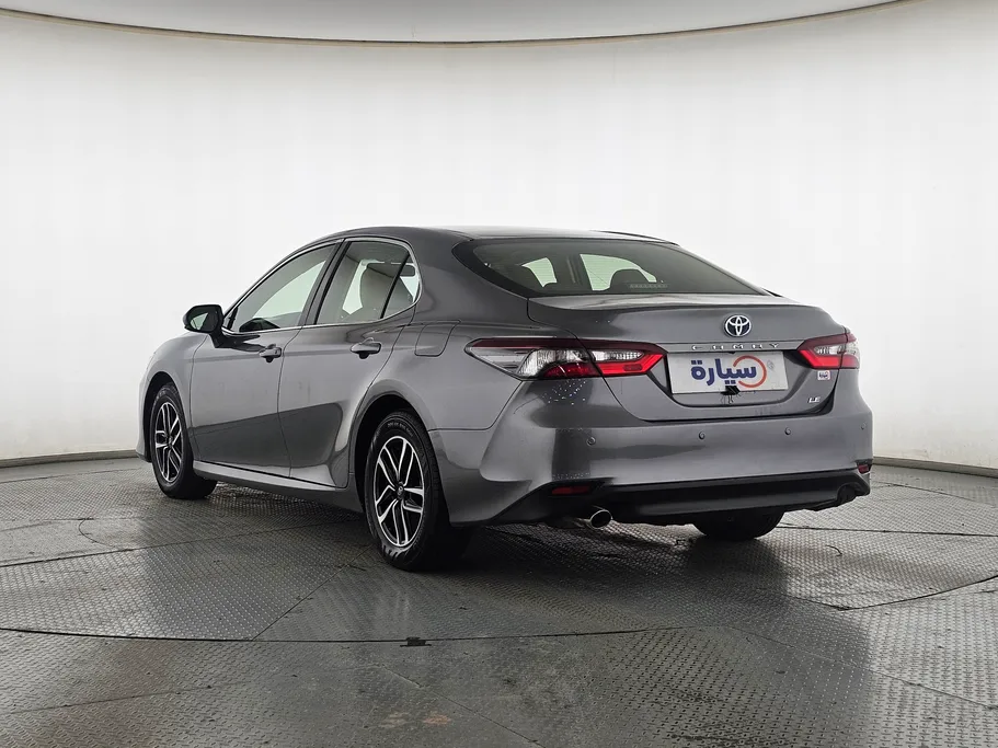 2021 Toyota Camry  LE HEV 