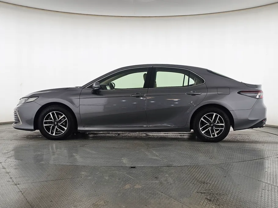 2021 Toyota Camry  LE HEV 