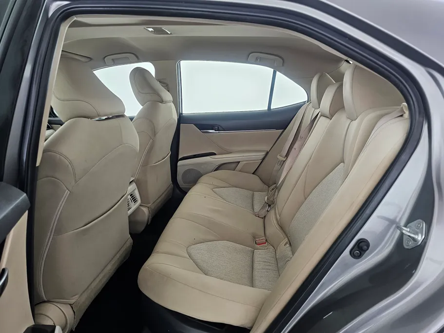 2021 Toyota Camry  LE HEV 