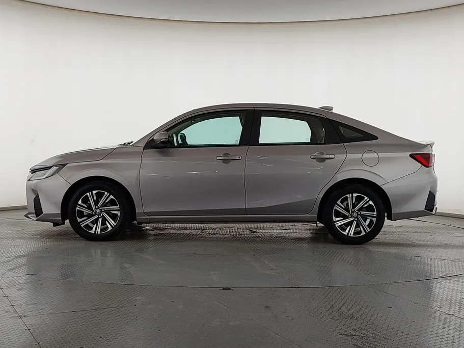 2023 Toyota Yaris  YX 