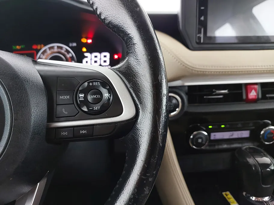 2023 Toyota Yaris  YX 