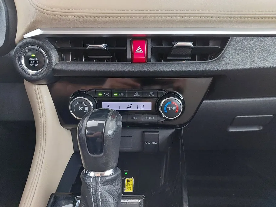 2023 Toyota Yaris  YX 