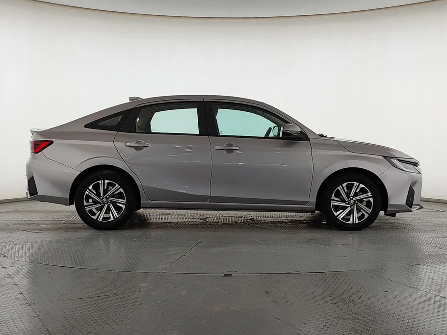 2023 Toyota Yaris  YX 
