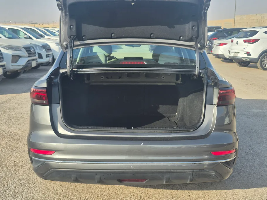 جيلي امجراند GS 2024 
