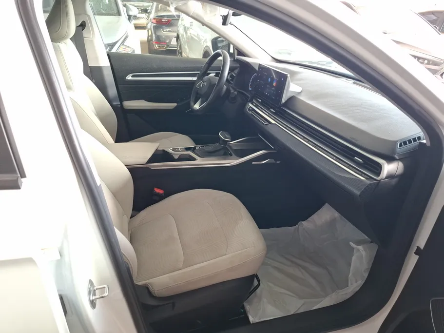 جيلي امجراند GS 2025 