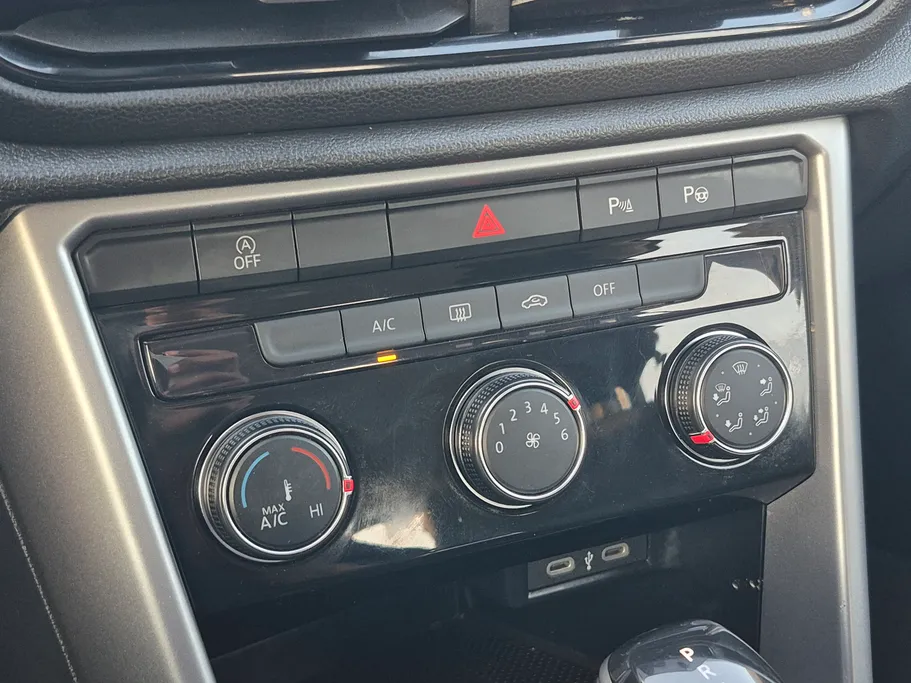 2024 Volkswagen T Roc Life 