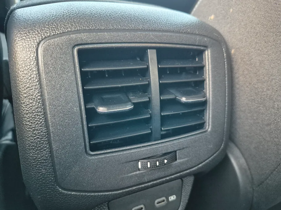 2024 Volkswagen T Roc Life 