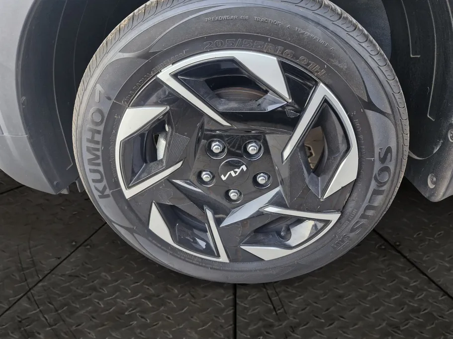 2025 Kia SONET LX 