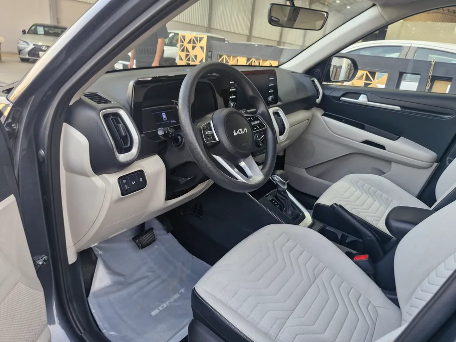 2025 Kia SONET LX 