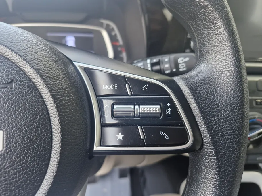 2025 Kia SONET LX 