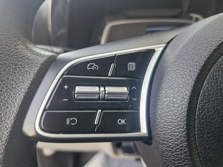 2025 Kia SONET LX 