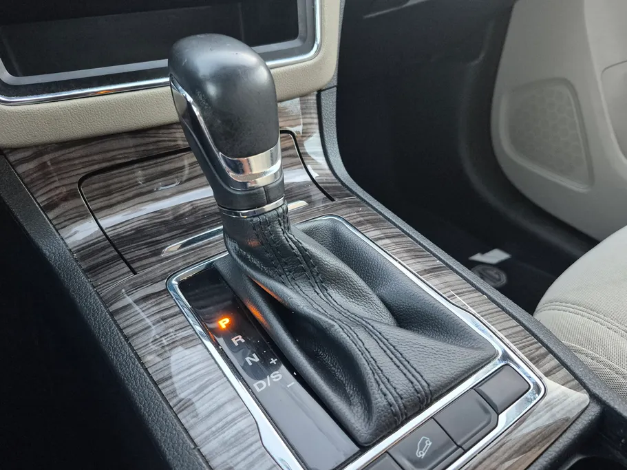 2023 MG RX5 STD 
